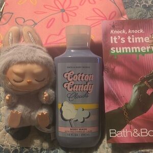 Bath & Body Works Cotton Candy Clouds Body lotion- NWT